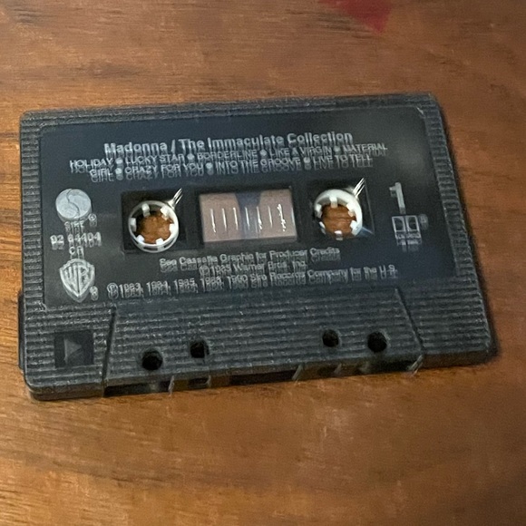📼 Vintage Madonna Immaculate Collection 1990 Sire Records Cassette Tape 📼 - Picture 4 of 6